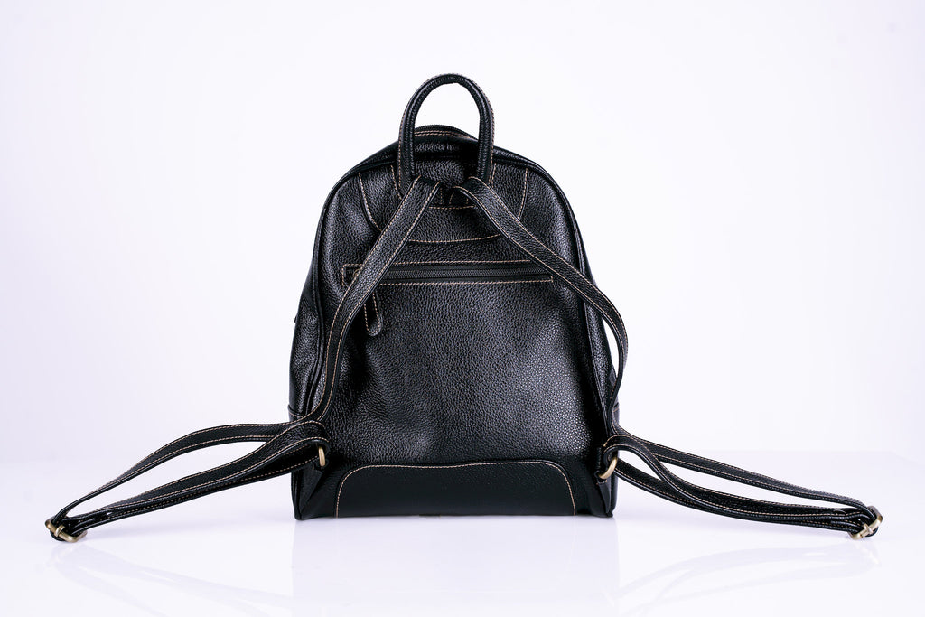 Woman's Black Leaher Bakpack
