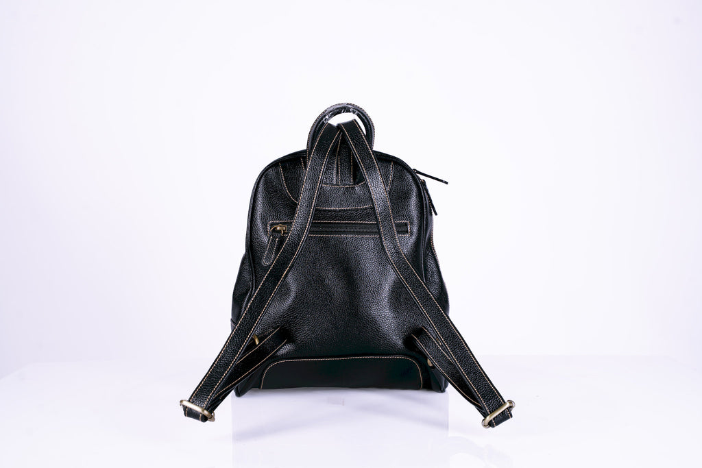 Woman's Black Leaher Bakpack